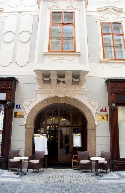 U Zlateho Jelena Prag